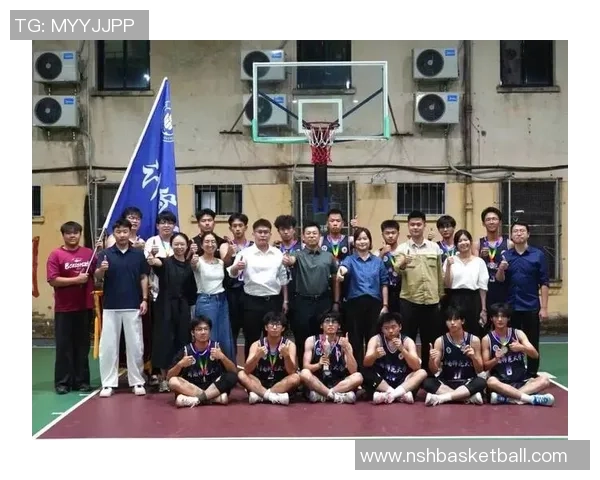 北京篮球队在冠军赛中的团队协作表现分析与精彩瞬间回顾